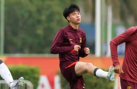 开云官网-国足公布23人名单：塞鸟在列 王钰栋刘诚宇落选